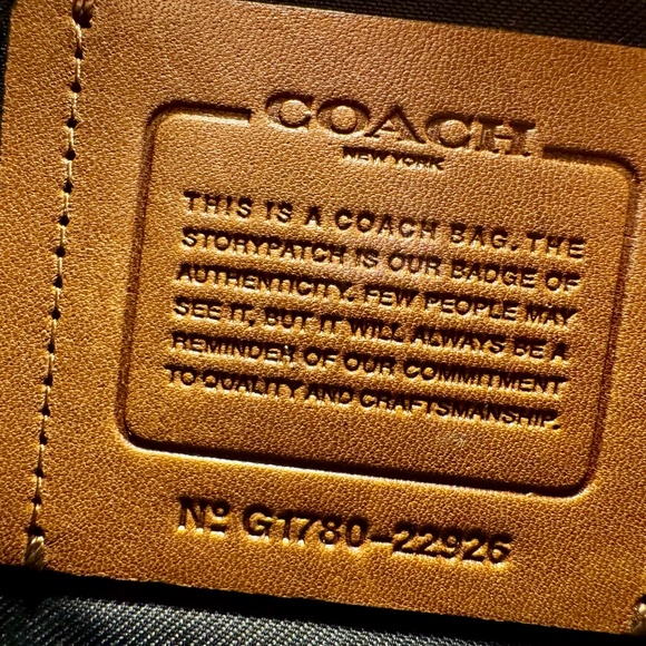 Coach Manhattan Convertible Slim Messenger Brief Business Bag - Picture 7 of 15